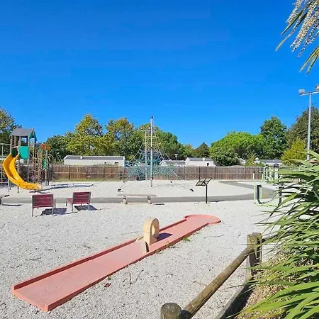 Campsite Jolie Mobilhome 331 Gastes